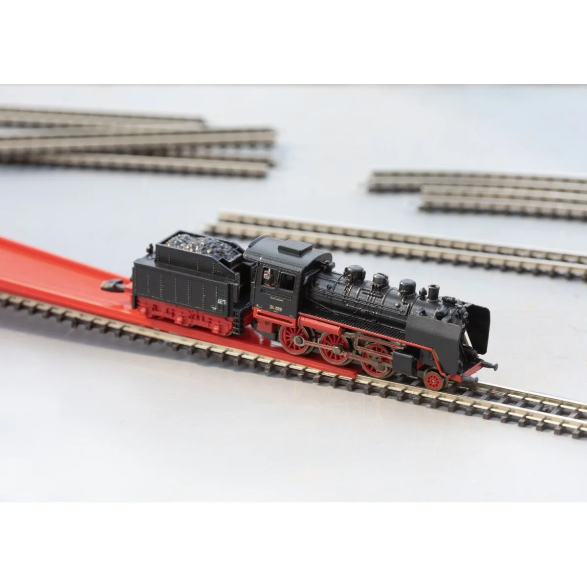 Marklin 81874 Passenger Train Starter Set - Museum, Steam Locomotiv...