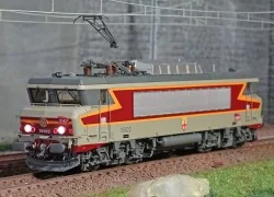 LS Models 10489S BB 15022 Electric Locomotive, SNCF, Arzens Livery,...
