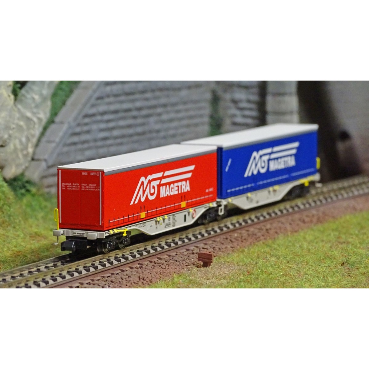REE Modeles NW210 Wagon porte conteneurs Sggmrss 90 AEE, SNCF, 2 caisses MAGETRA, N - 1/160 Ree Modeles NW-210 - 1