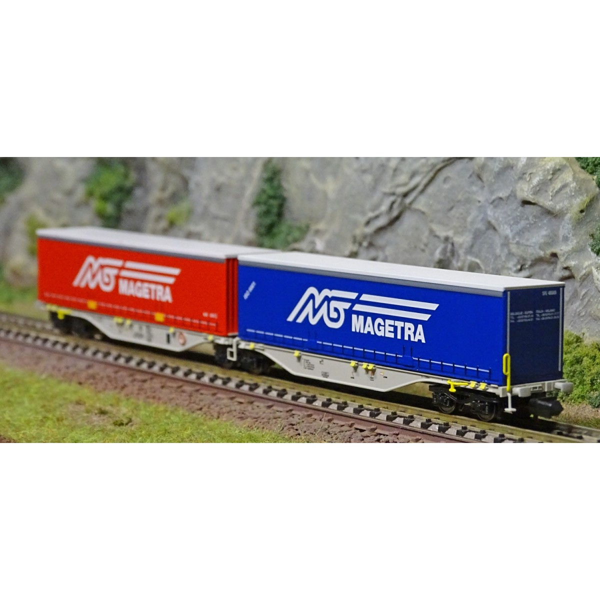 REE Modeles NW210 Wagon porte conteneurs Sggmrss 90 AEE, SNCF, 2 caisses MAGETRA, N - 1/160 Ree Modeles NW-210 - 3