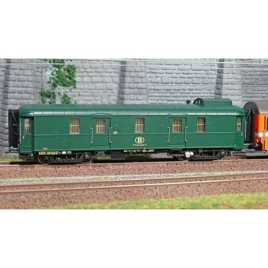 Models Word 1601 Set de 8 Voitures Cologne-Ostende E318 (1978) SNCB - NMBS Models World MW_1601 - 4 MW_1601-Models Word 1601 Set de 8 Voitures Cologne-Ostende E318 (1978) SNCB - NMBS