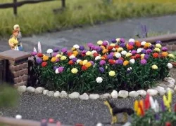 Busch 1219 Kit of 120 Dahlias