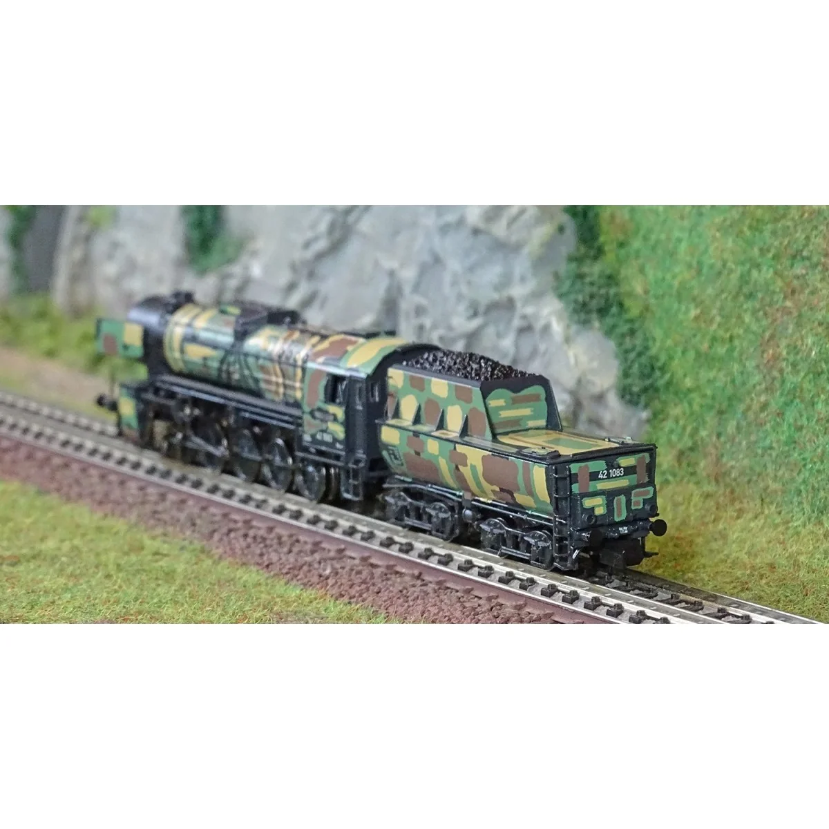 Arnold HN2485S Class 42 1083 steam locomotive, DRB, camouflage live...