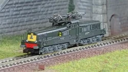 Arnold HN2550 Locomotive électrique CC 14132, 2 phares, SNCF, livrée verte, ép. IV Arnold HN2550 - 1