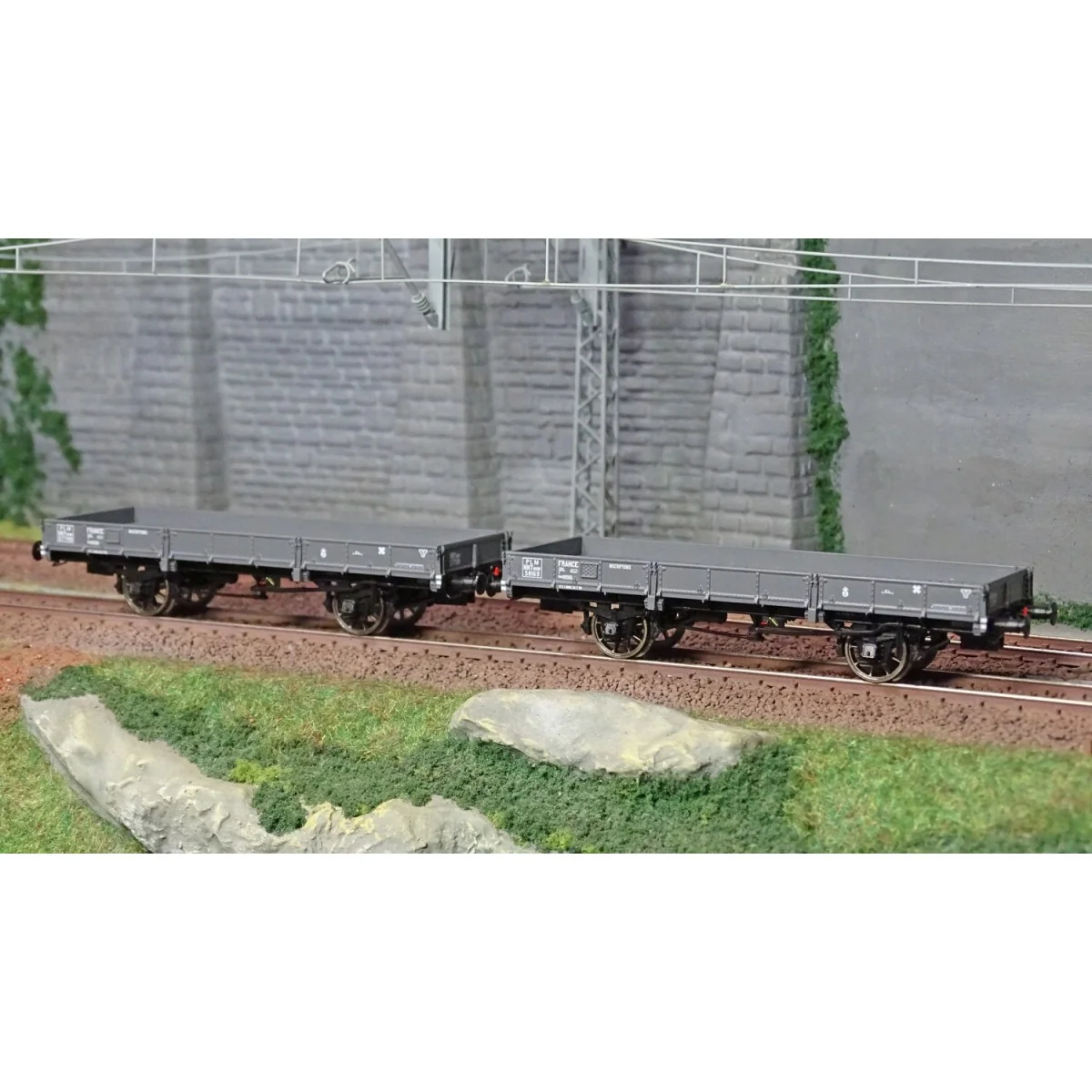 Ree Models WB600 Set of 2 OCEM 29 Flat Wagons, PLM Grey, NNTouw Lev...