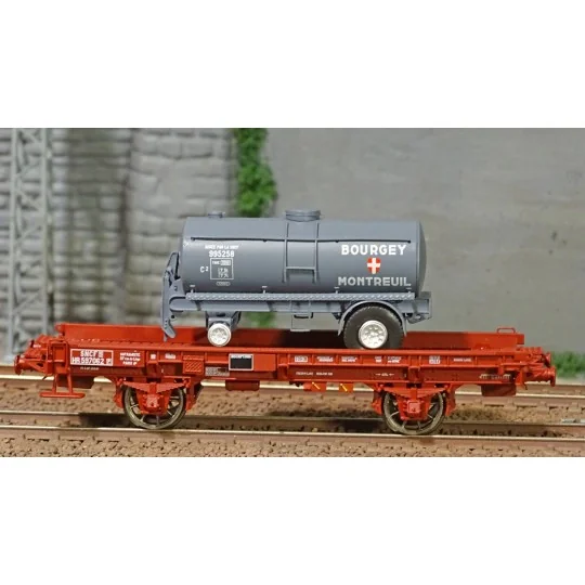 WB-645-Ree models WB645 UFR Single-Carrier Wagon, red, spoked wheels + Tank Trailer BOUGEY MONTREUIL