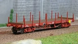 Ree modeles WB549 Wagon Plat TP, brun, ranchers longs/courts, bogies, SNCF Ree Modeles WB-549 - 1