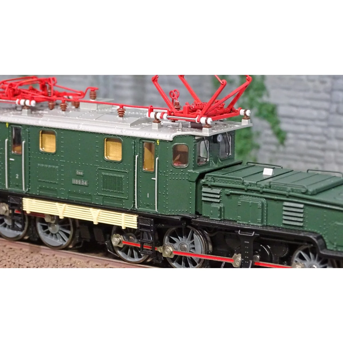 Trix 25089 Crocodile electric locomotive, class 1189.04, ÖBB, digit...