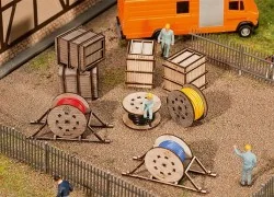 Faller 180617 Model kit, transport crates and cable reels