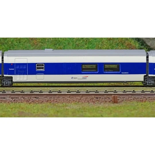 HN4356-Arnold HN4356 Set of 3 Talgo Additional Cars, Francisco de Goya, Restaurant/Bar/Super Reclining, N Scale