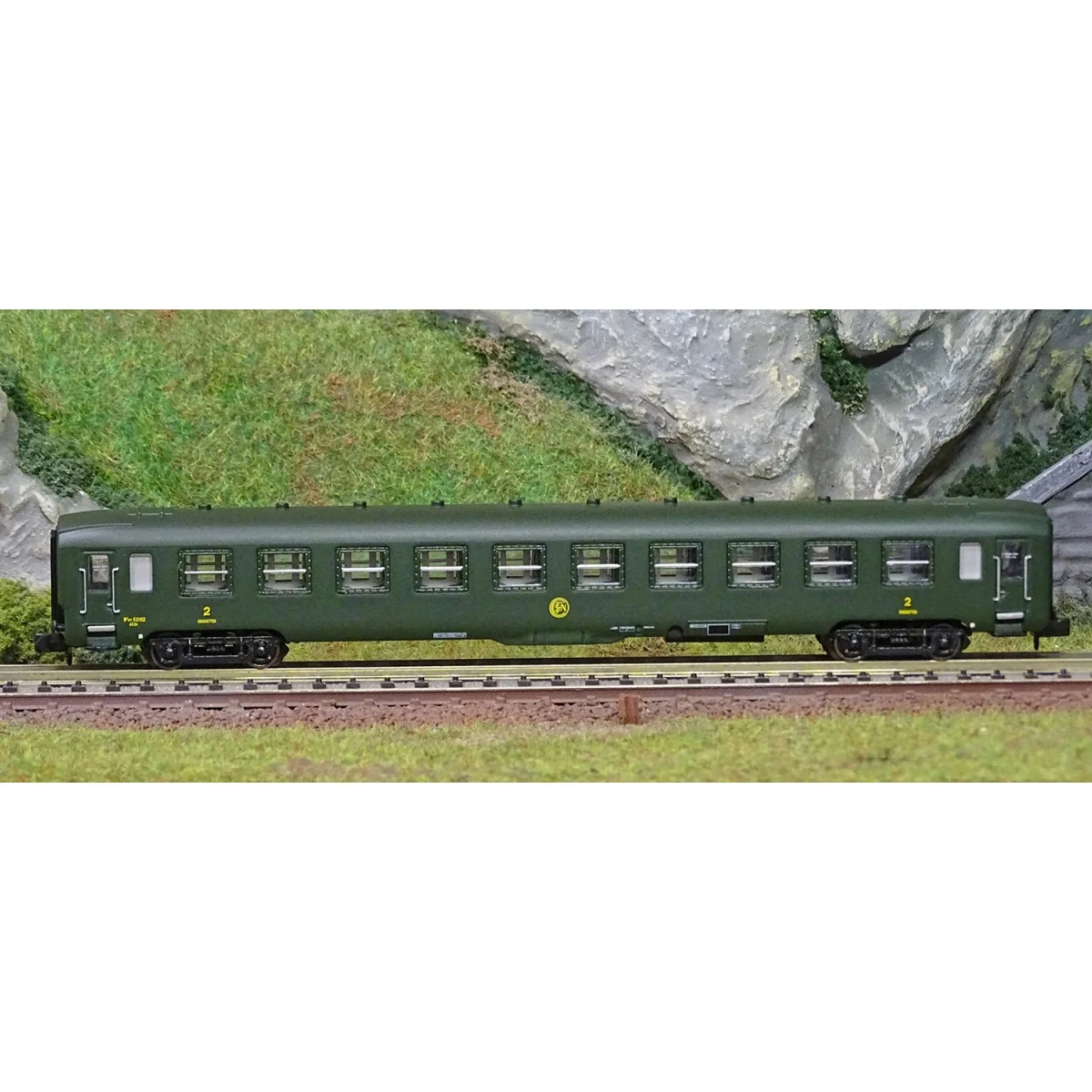 Arnold HN4384 DEV AO passenger car, B10c10, N scale - HN4384