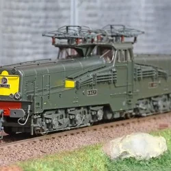 Jouef HJ2424S Locomotive électrique CC 14018, SNCF, 4 fanaux, livrée verte, digitale sonore Jouef HJ2424S - 1