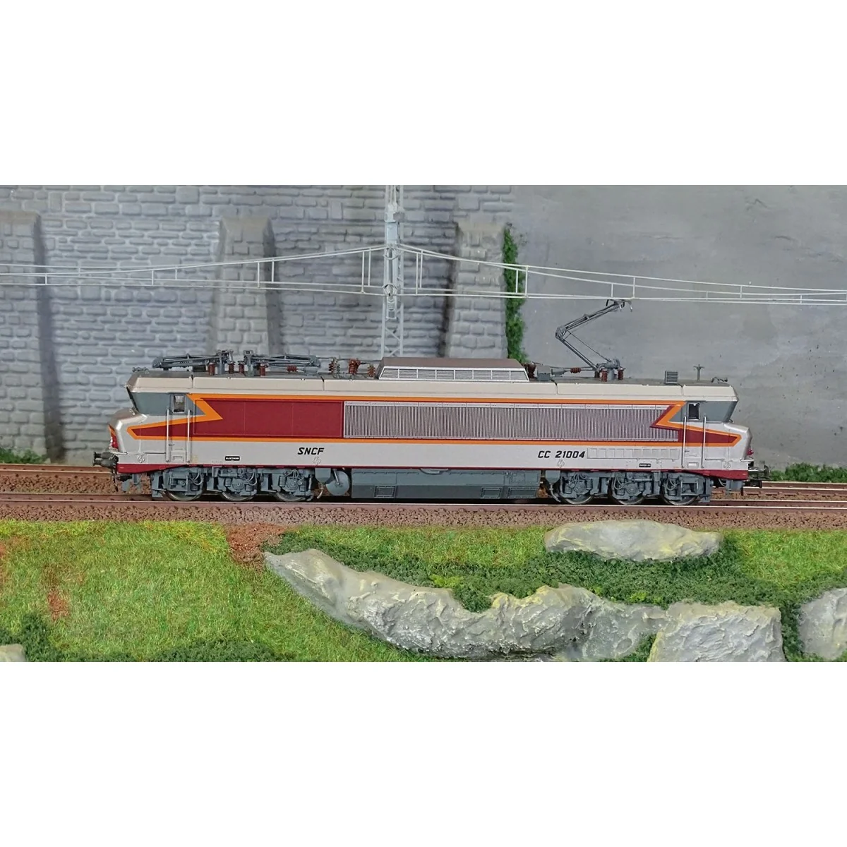 Jouef HJ2422 CC 21004 electric locomotive, SNCF, silver livery - HJ...