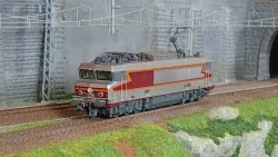 Jouef HJ2422 Locomotive électrique CC 21004, SNCF, livrée argent Jouef HJ2422 - 1
