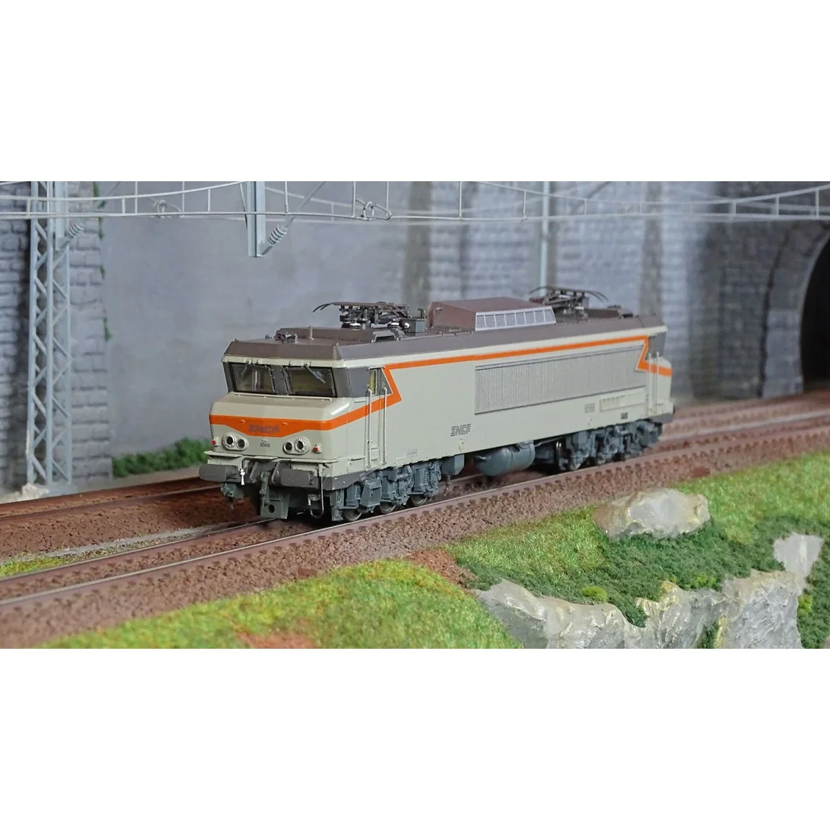 Jouef HJ2427S CC 6568 electric locomotive, SNCF, concrete livery, d... Jouef HJ2427S CC 6568 electric locomotive, SNCF, concrete livery, d...