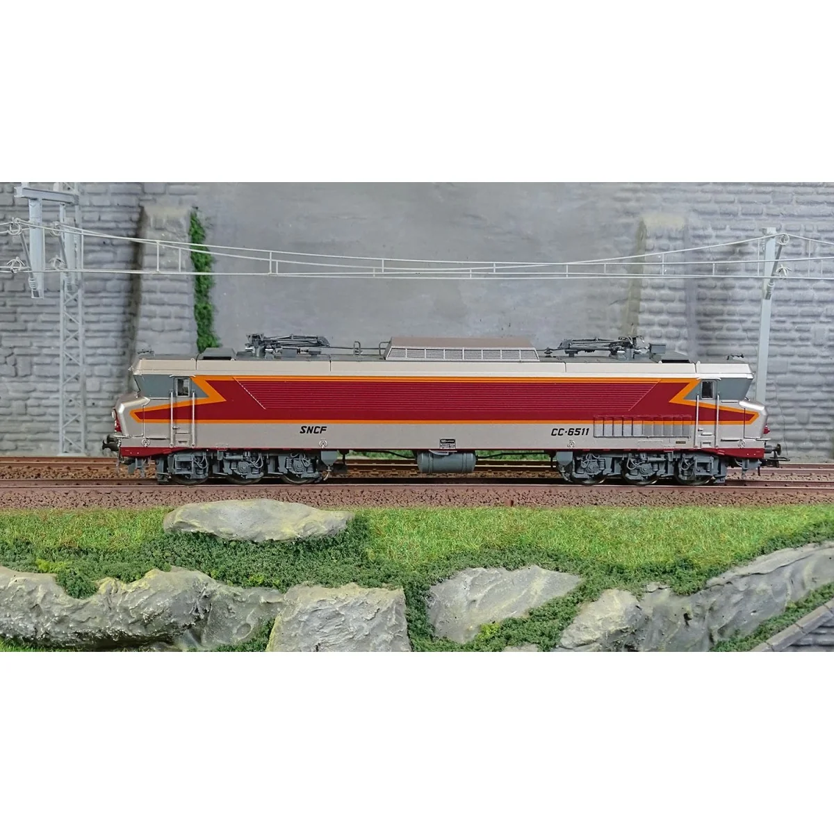 Jouef HJ2428 Locomotive électrique CC 6511, SNCF, livrée argent avec logo Mistral Jouef HJ2428 - 2