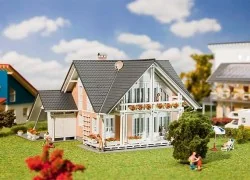 Faller 130394 Model Kit, Prestige House