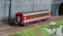 Jouef HJ4170 Voiture voyageurs Grand Confort TEE Le Capitole, SNCF, A8u, éclairée Jouef HJ4170 - 1