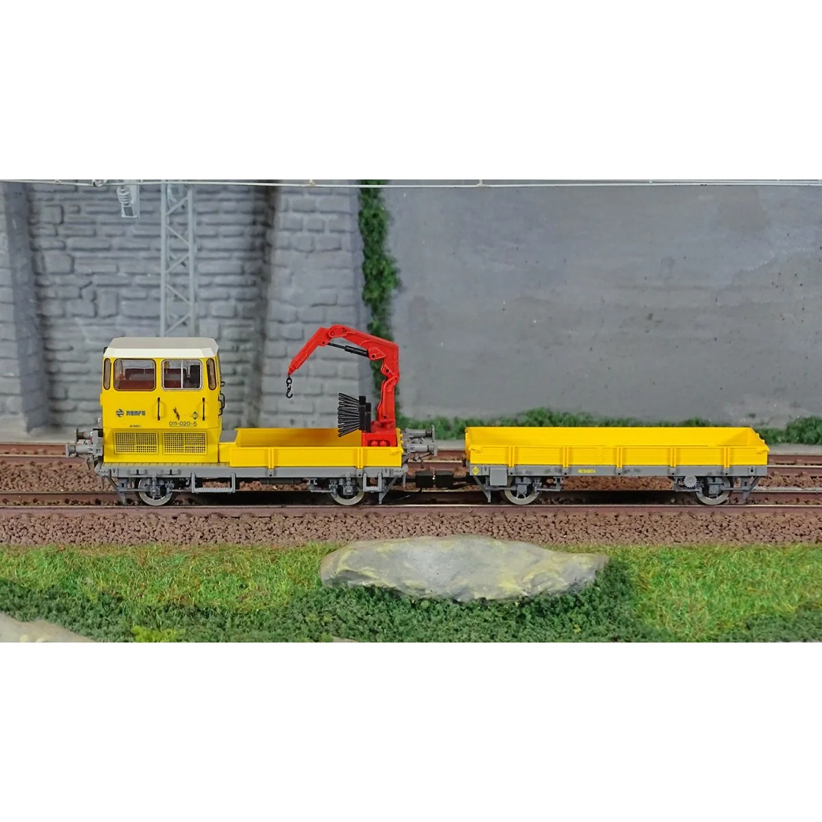 Electrotren HE2008 KLV 53 diesel railcar, RENFE, yellow, era IV - H...