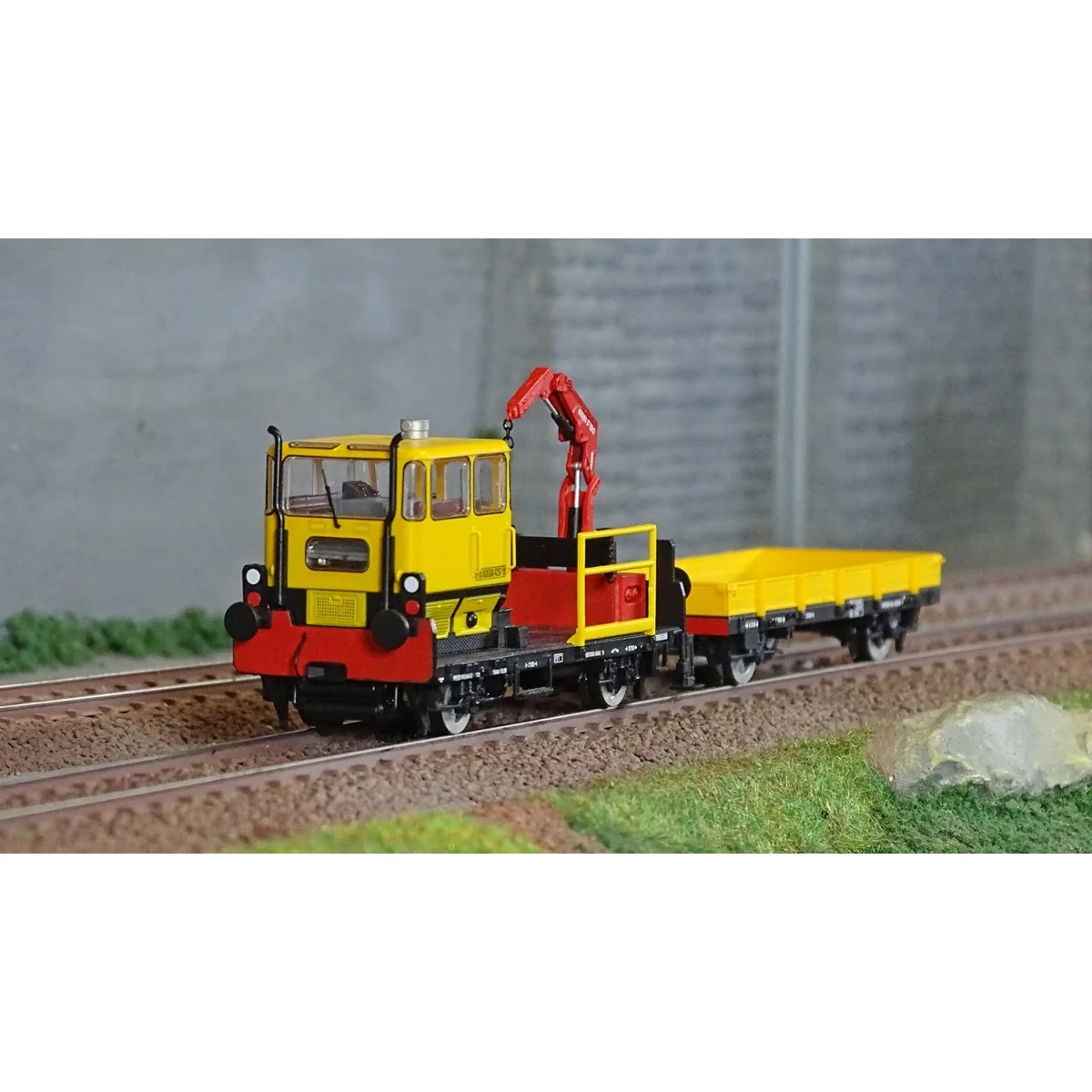 Rivarossi HR2909 KLV 53 diesel railcar, FS, yellow RFI - HR2909