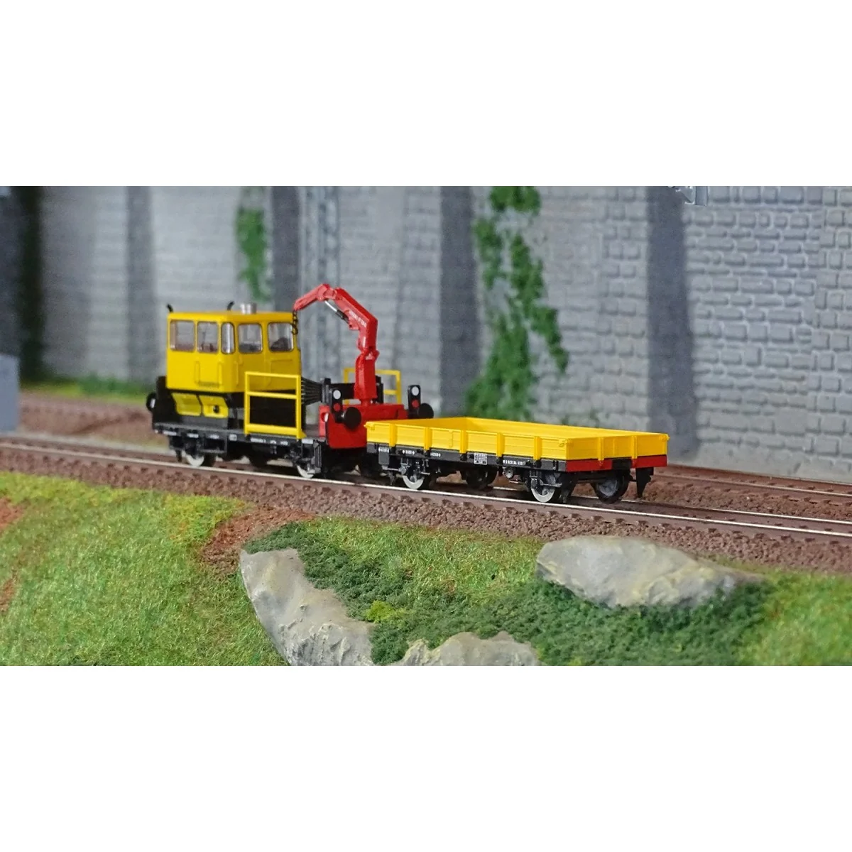 Rivarossi HR2909 KLV 53 diesel railcar, FS, yellow RFI - HR2909