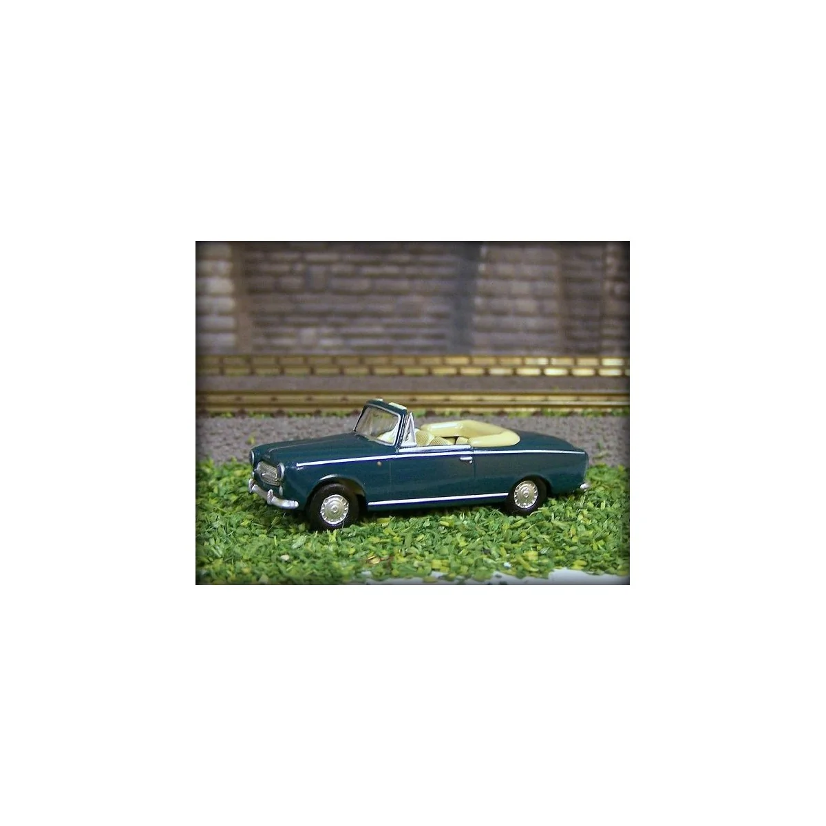 Sai 2532 Peugeot 403, vert métallisé Sai Sai_2532 - 1 Sai 2532 Peugeot 403, vert métallisé Sai Sai_2532 - 1
