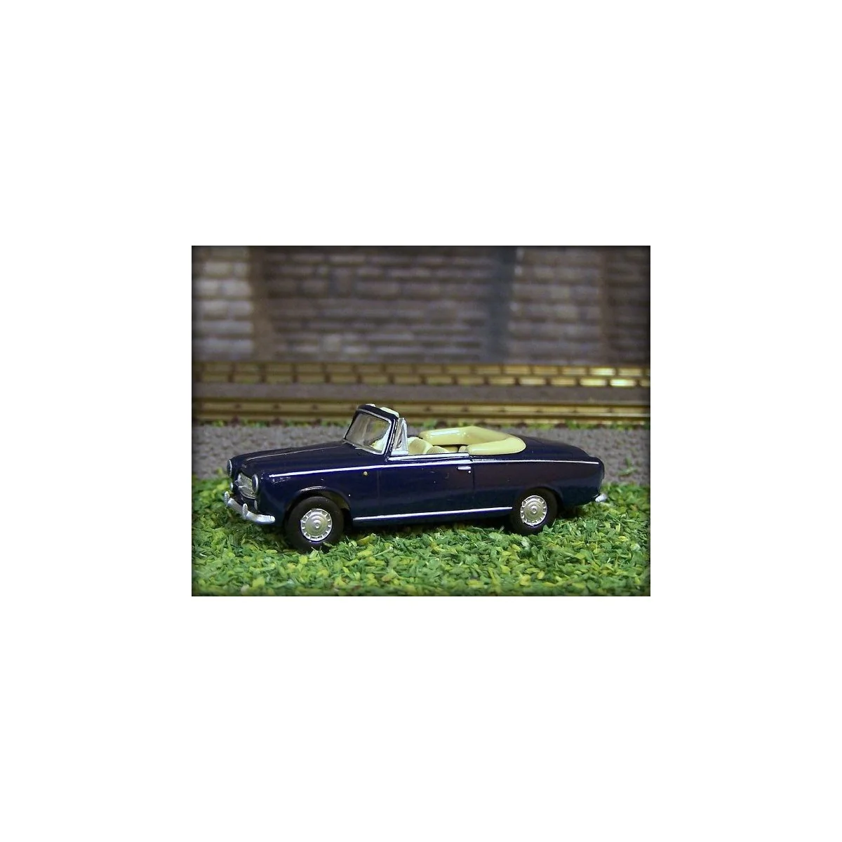 Sai 2533 Peugeot 403, bleu marine Sai Sai_2533 - 1 Sai 2533 Peugeot 403, bleu marine Sai Sai_2533 - 1