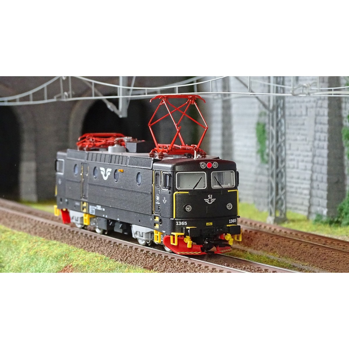 Trix 25280 Locomotive électrique Rc 6, SJ, livrée noire, digitale sonore Trix Trix_25280 - 3