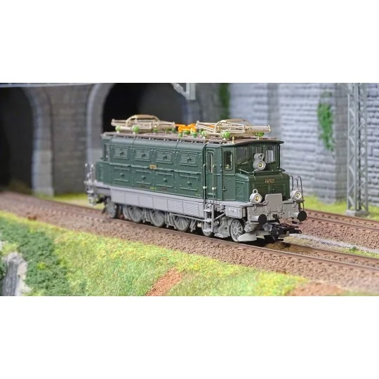 Trix_25360-Trix 25360 Electric Locomotive Ae 3/6 I, SBB, digital sound