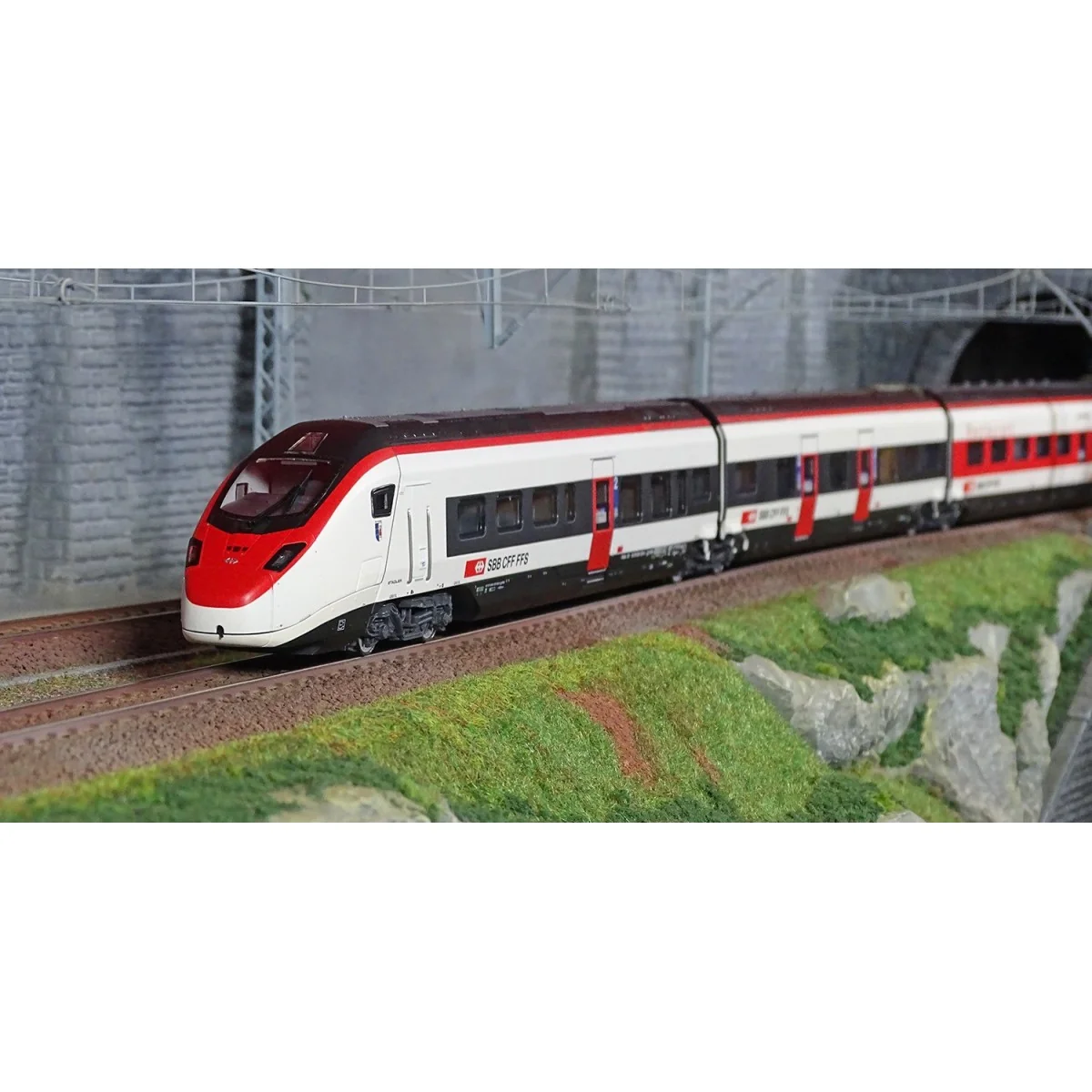 Trix 25810 Autorail TGV EC 250 en tant que RABe 501 "Giruno", CFF, digitale sonore Trix Trix_25810 - 2