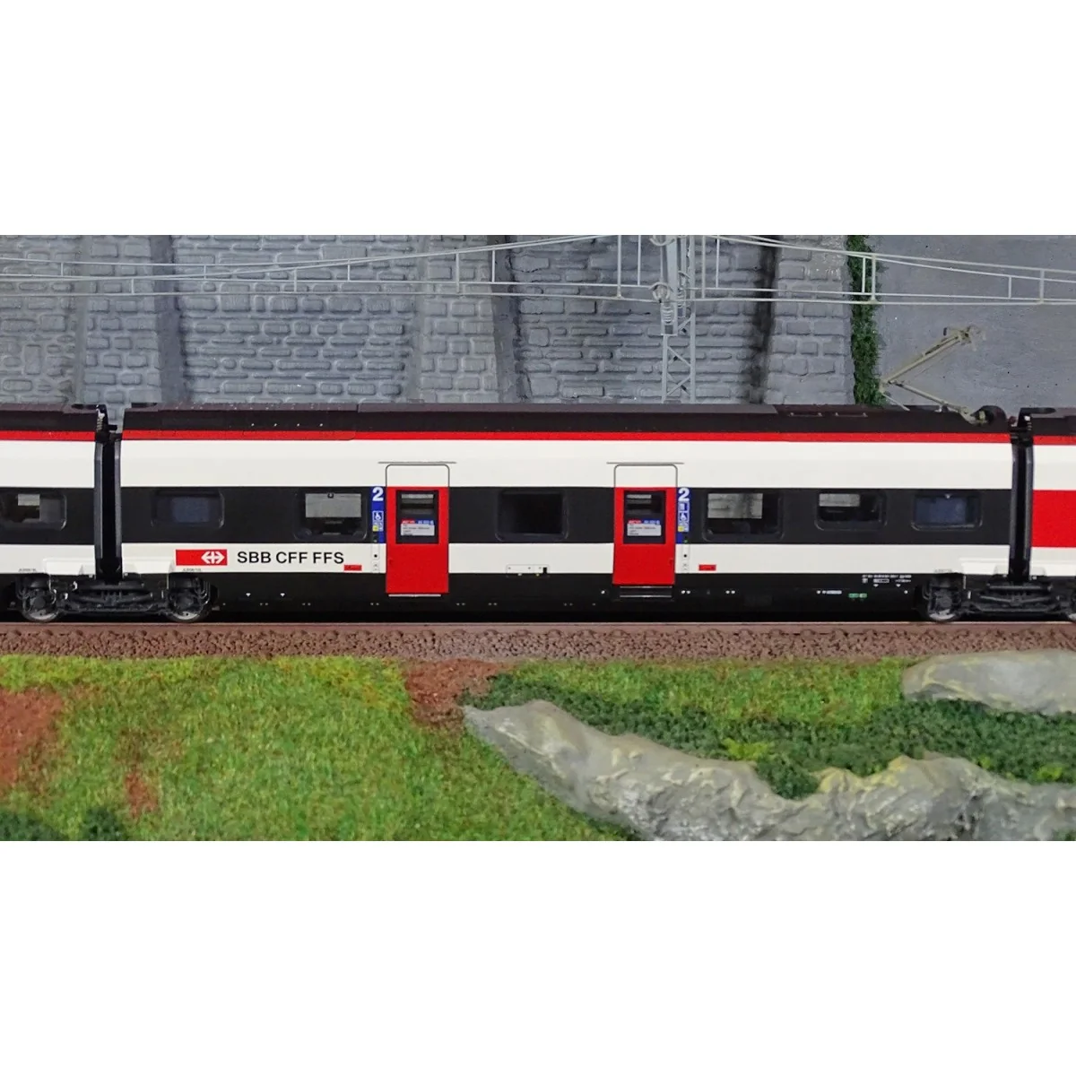 Trix 25810 TGV EC 250 railcar as RABe 501 "Giruno", SBB, digital so...