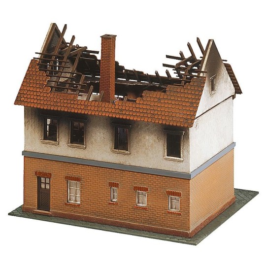 Faller_130429-Faller 130429 Maquette, ruine d'incendie, auberge "Au soleil"