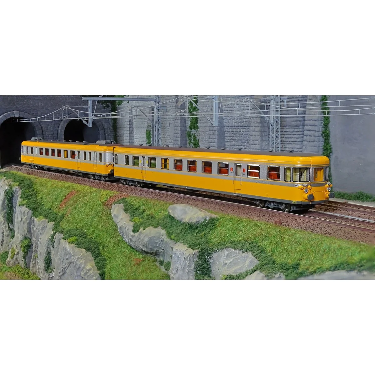 Ree Modeles MB174.S Autorail RGP 2 X 2702, orange et alu, SNCF, Bordeaux, digital sonore Ree Modeles MB-174.S - 4 Ree Modeles MB174.S Autorail RGP 2 X 2702, orange et alu, SNCF, Bordeaux, digital sonore Ree Modeles MB-174.S - 4