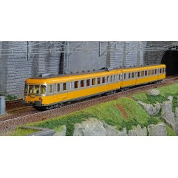 Ree Modeles MB174 RGP 2 X 2702 railcar, orange and aluminum, SNCF, ...