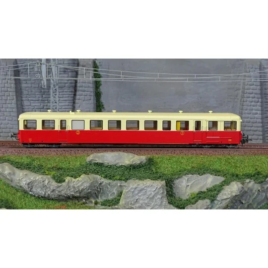 VB-441-Ree Modeles VB441 Remorque d'autorail XR-7354, Rouge-Crème toit crème, SNCF, LYON-VAISE, éclairé