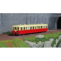 Ree Modeles VB441 Railcar Trailer XR-7354, Red-Cream with cream roo...