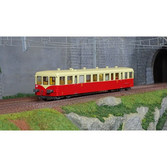 VB-443-Ree Modeles VB443 XR-7405 Railcar Trailer, Red-Cream with cream roof, SNCF, Limoges, illuminated