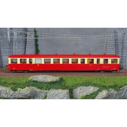 VB-444-Ree Modeles VB444 Railcar Trailer XR-7487, Red-Cream with red roof, SNCF, Lille, illuminated