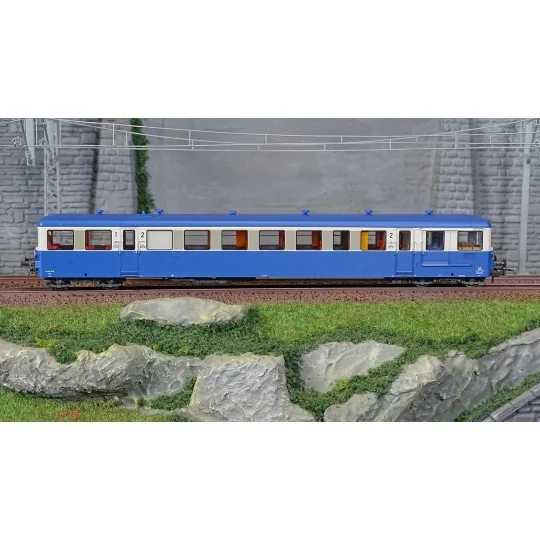 Ree Modeles VB447 Remorque d'autorail modernisé XR-8274, Bleu, SNCF, Dijon, éclairé Ree Modeles VB-447 - 2 VB-447-Ree Modeles VB447 Remorque d'autorail modernisé XR-8274, Bleu, SNCF, Dijon, éclairé