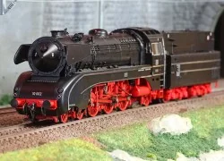 Roco 70191 Steam Locomotive 10 002, DB, pulsed smoke, digital sound