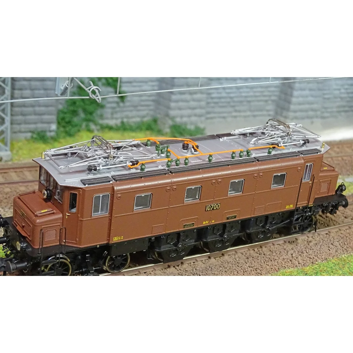 Roco 70090 Electric Locomotive Ae 3/6ˡ 10700, SBB, digital sound Roco 70090 Electric Locomotive Ae 3/6ˡ 10700, SBB, digital sound