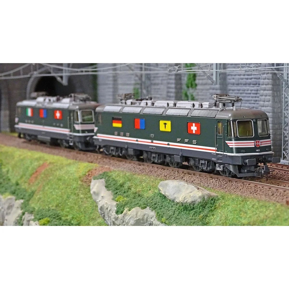 Roco 71414 Set of 2 Re 10/10 Double Traction Electric Locomotives, ...
