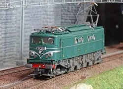 Roco 70470 2D2 9128 Electric Locomotive, SNCF