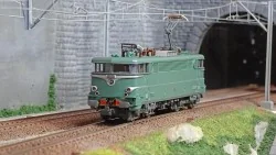 Roco 70561 Locomotive électrique BB 25243, SNCF, digitale sonore Roco Roco_70561 - 1