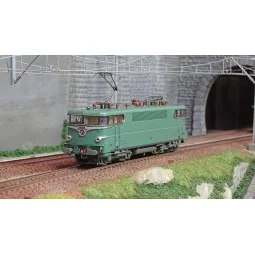 Ree Modeles MB140 BB 16005 Electric Locomotive, Factory Exit, Stras...