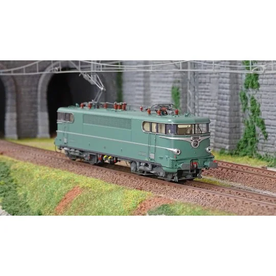 MB-141.S-Ree Modeles MB141.S BB 16015 electric locomotive, Factory Release, Golden Arrow - La Chapelle, sound, motorized pantographs
