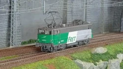 Ree Modeles MB198 Locomotive électrique BB 9201, "FRET", Tours-ST-Pierre Ree Modeles MB-198 - 1