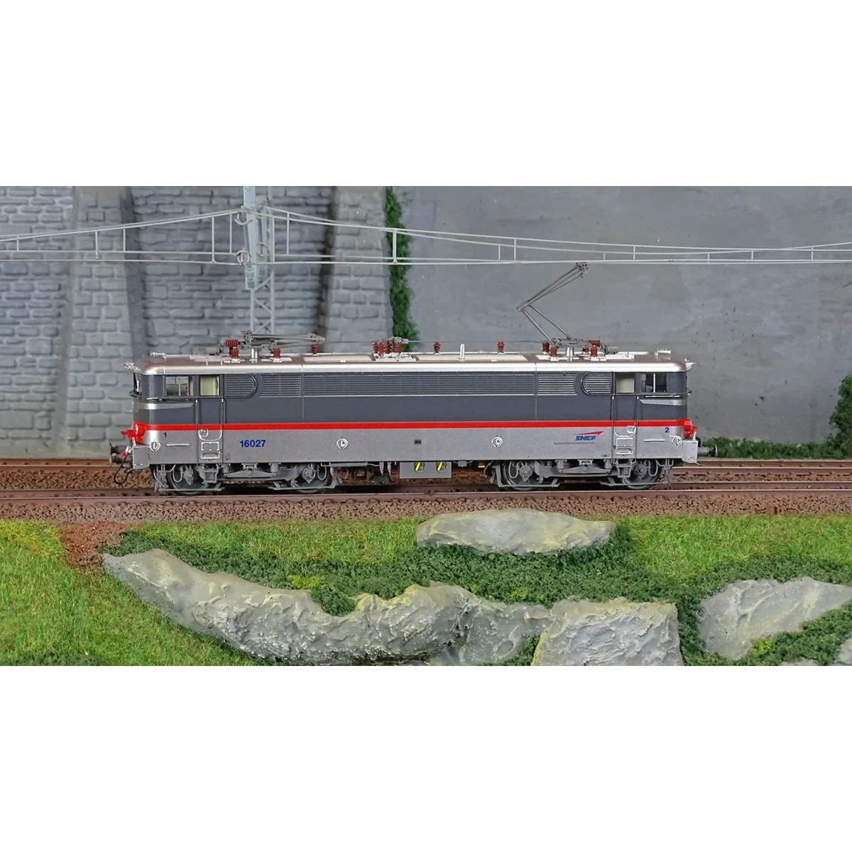 Ree Modeles MB200 BB 16027 Electric Locomotive, Multiservice, Acheres