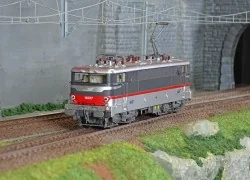 - Ree Modeles - MB-200