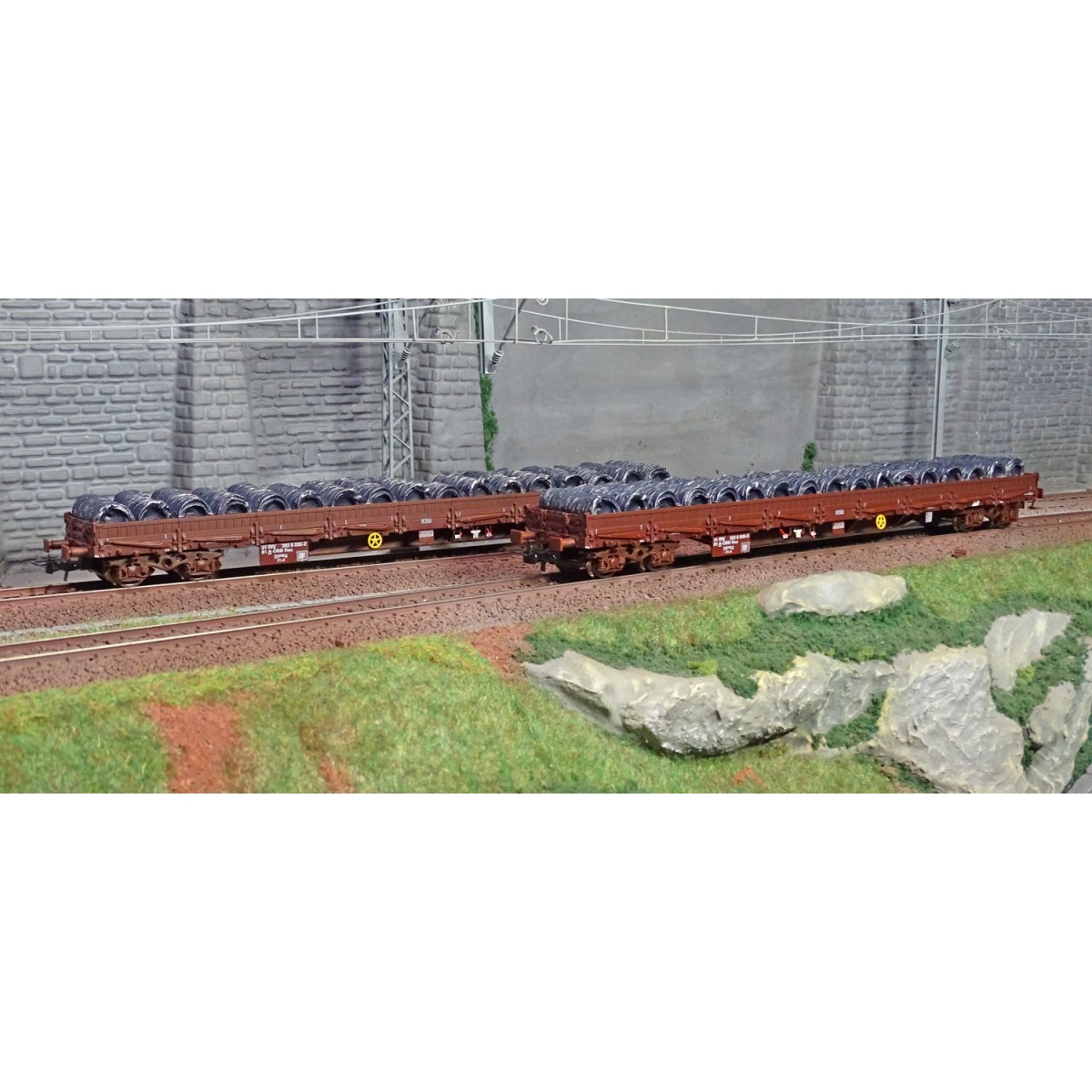 Rivarossi HR6484 Set of 2 flat wagons with sideboards, Res, ÖBB, de...